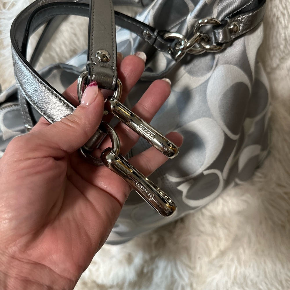 🎁Perfect Gift🎁LIKE NEW! Y2K Coach Brooke satin C’ Jacquard trending monogram - Picture 10 of 14